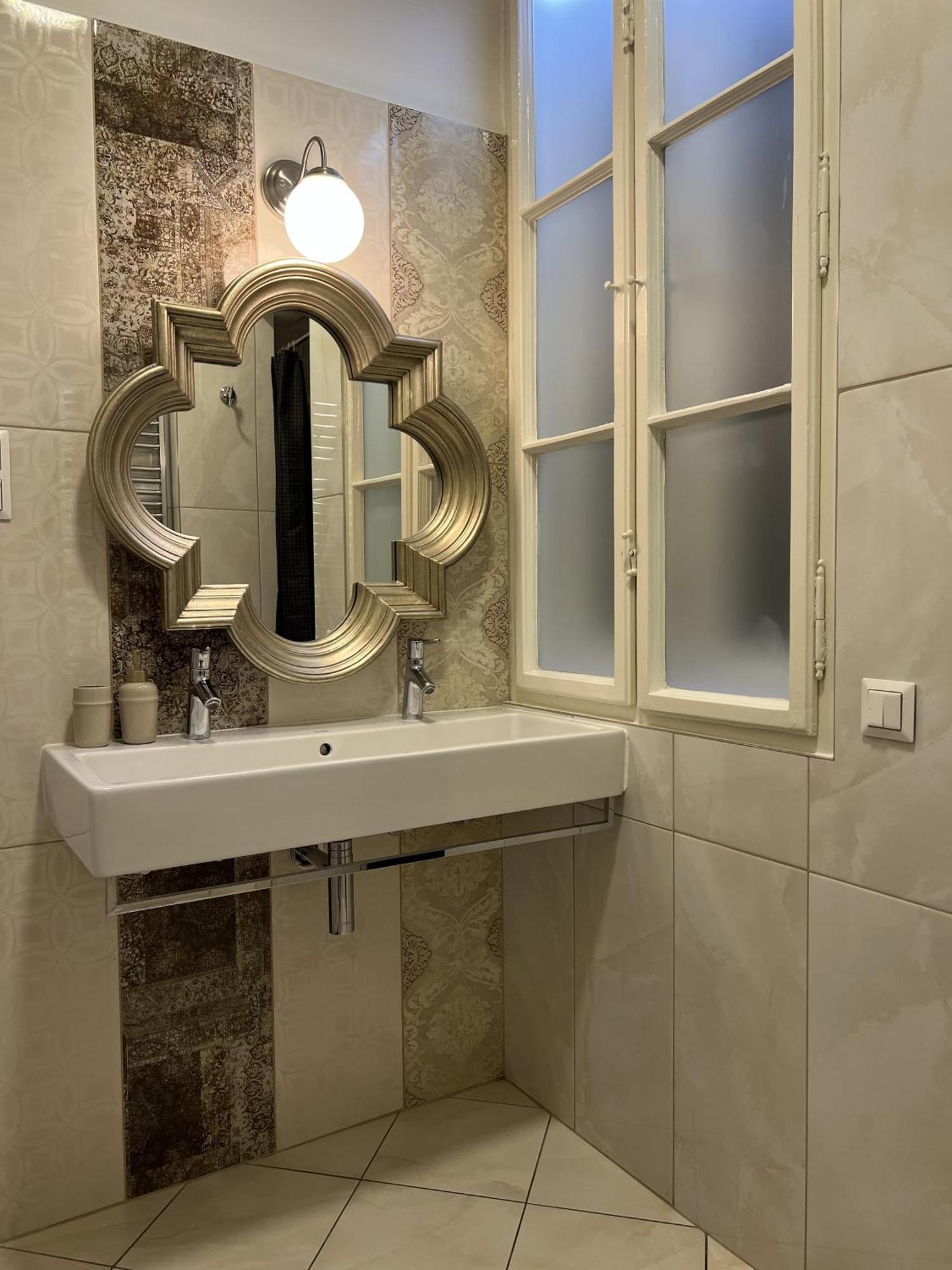 Bphomes Budapest Bagian luar foto